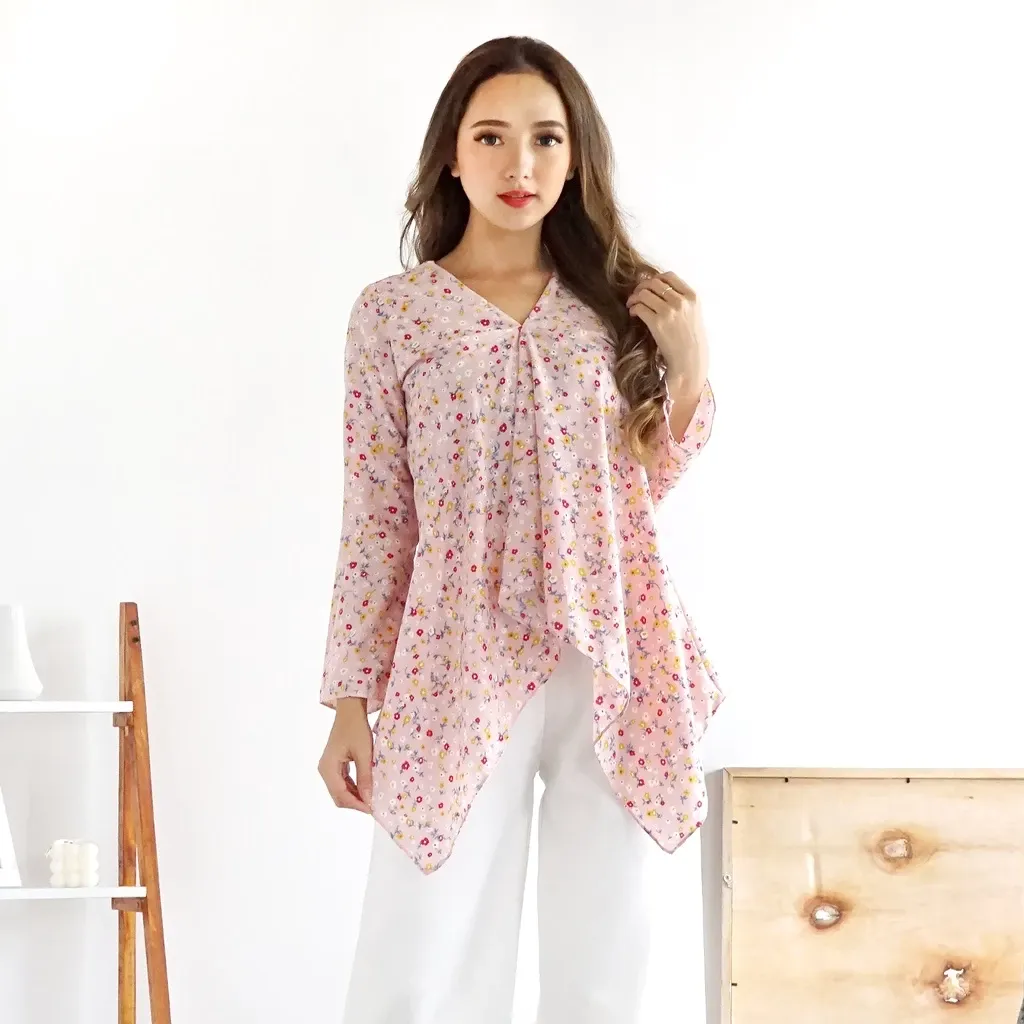 Blouse Wanita Cammomile Motif Bunga Lengan Panjang