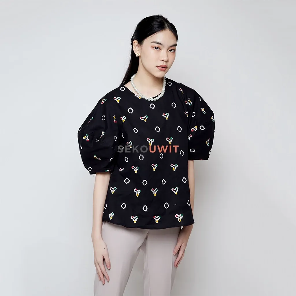 Blus Batik Jumputan Lengan Lantern Hitam