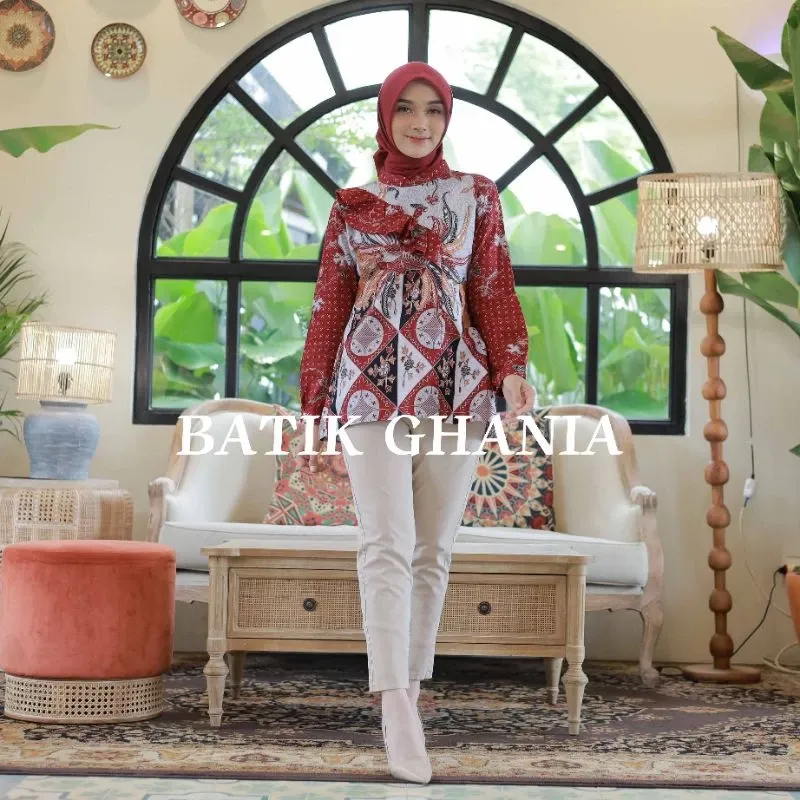 Blus Batik Wanita Motif Merak Lengan Panjang