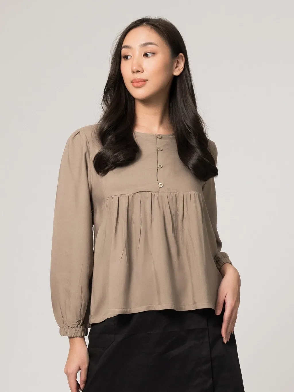 Fiola Blouse Wanita Lengan Panjang Bahan Viscose
