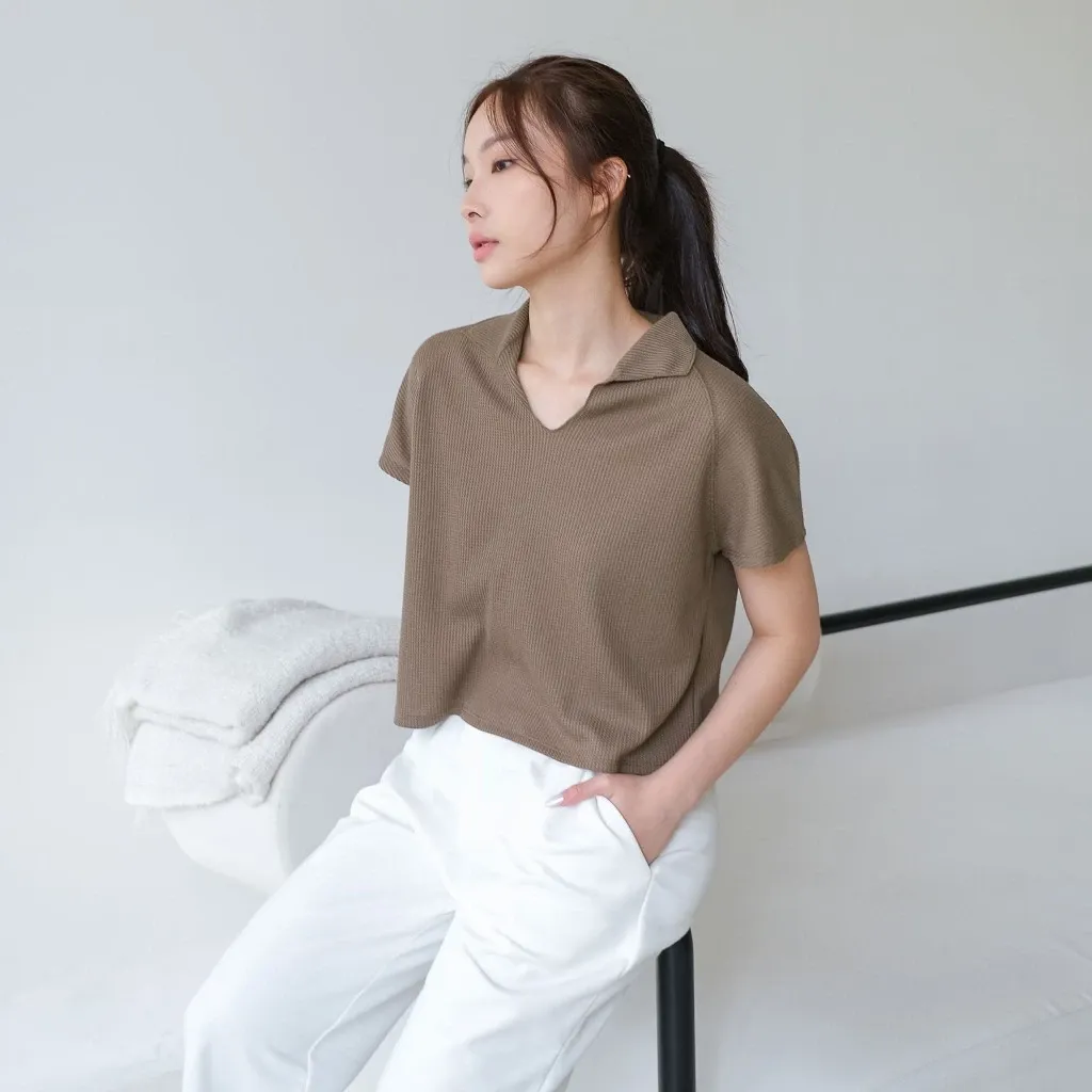 Isla Riana Crop Top Wanita Imlek