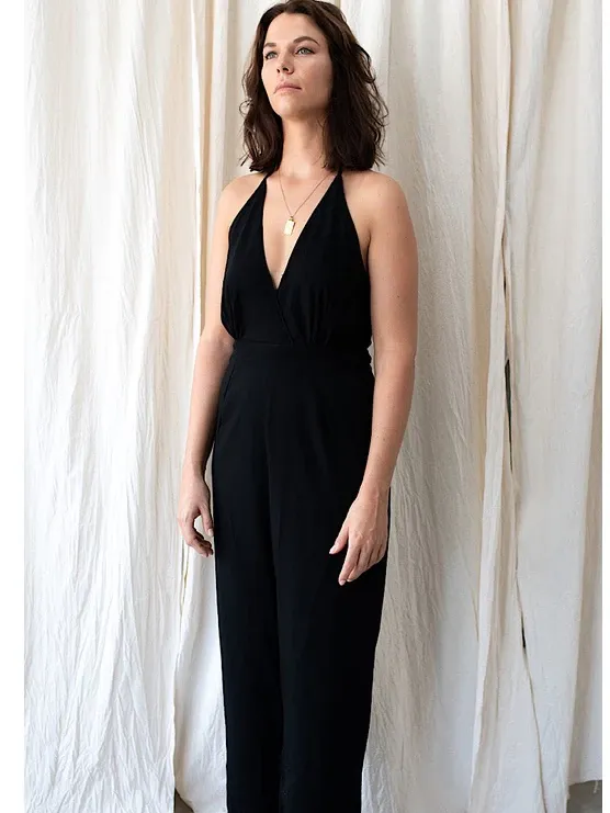 Jumpsuit Halterneck Hitam Earth Circus