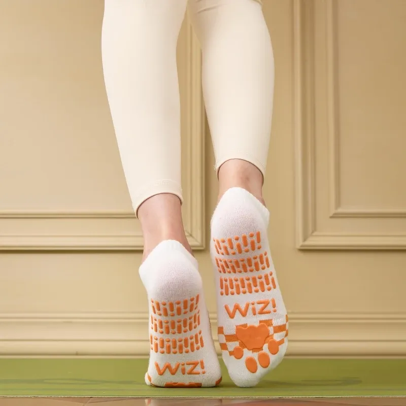 Kaos Kaki Anti Slip Wanita untuk Yoga dan Pilates