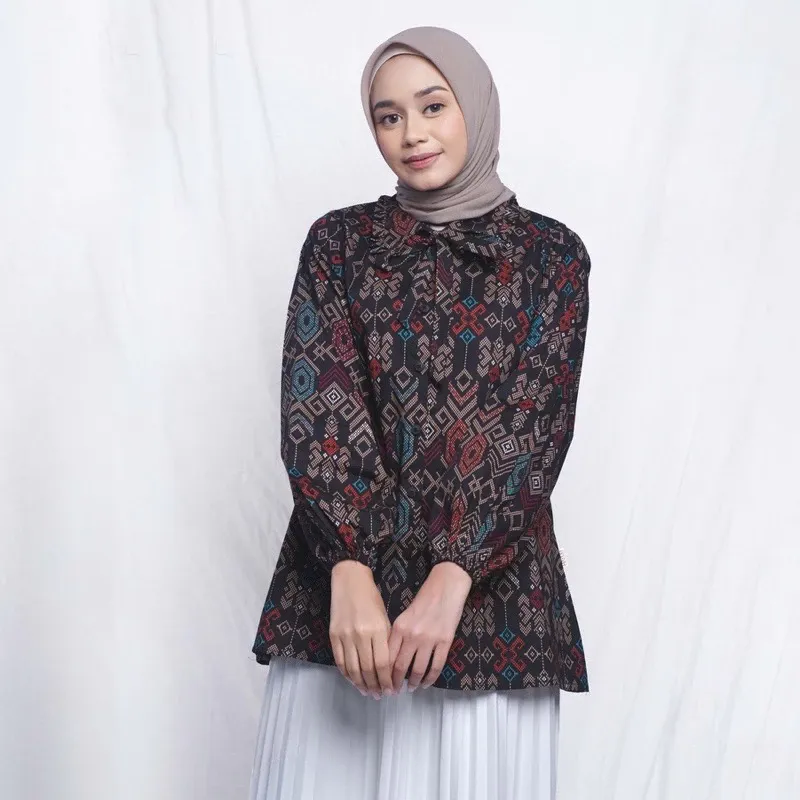 Kemeja Batik Wanita Lengan Panjang 012