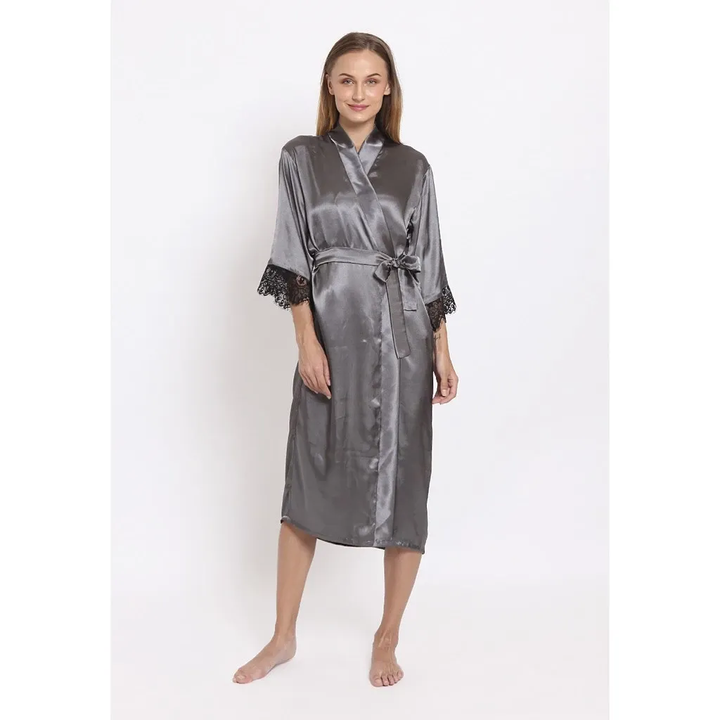 Kimono Satin Panjang dengan Renda 9026