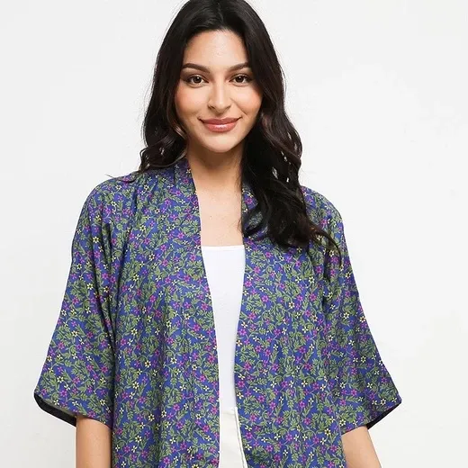 Kimono Wanita Motif Bunga