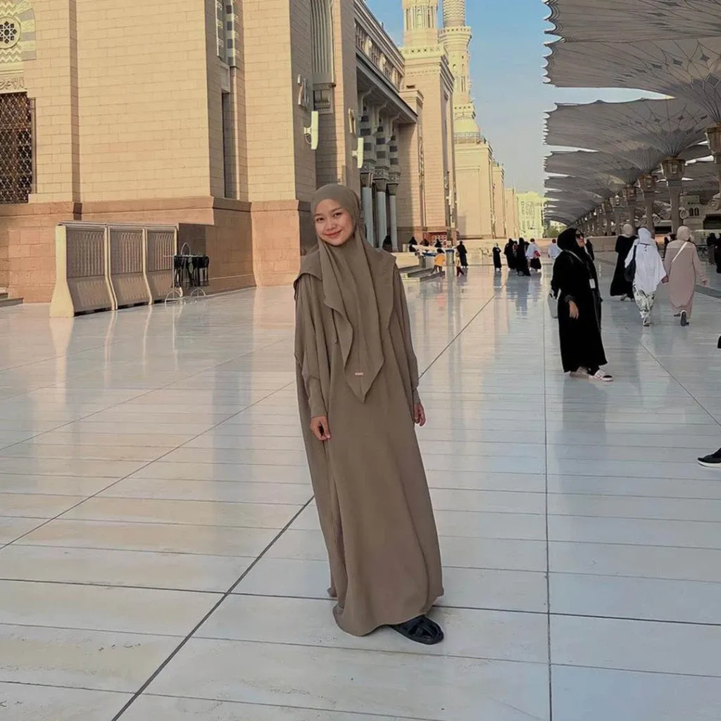 Lozy Hijab - Hafsha Abaya Set (Gamis Umroh Haji)