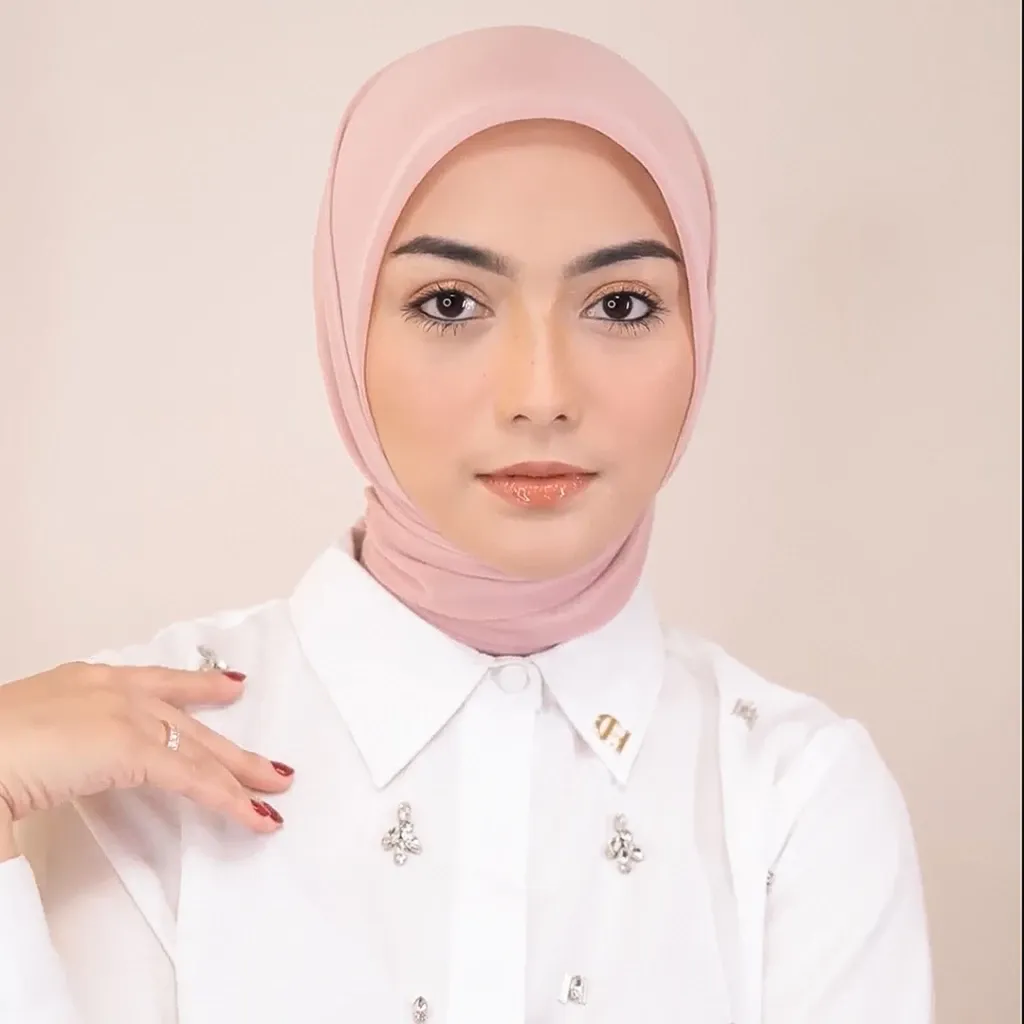 Lozy Hijab Kirana Paris Plain Japan 199K - Hijab Segi Empat Premium