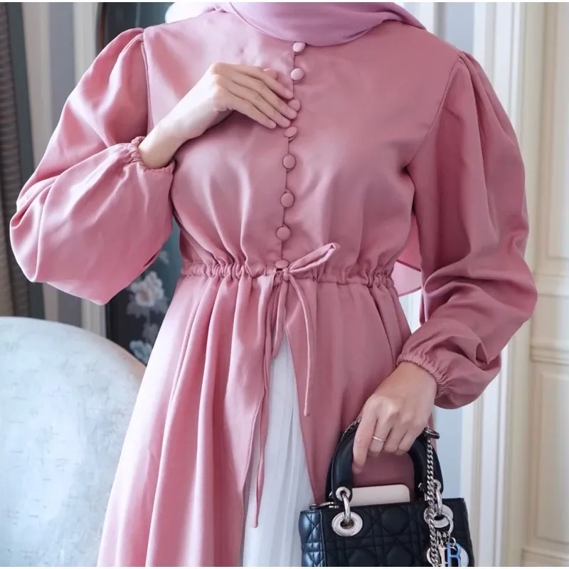Madinah Outerwear Naureen Long