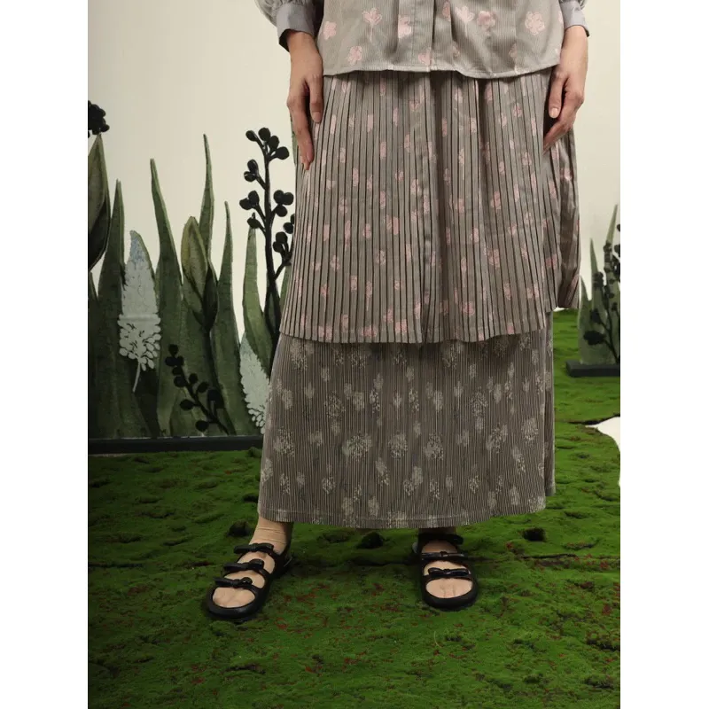 Maima x Hanna Violla Skirt Plisket Wanita
