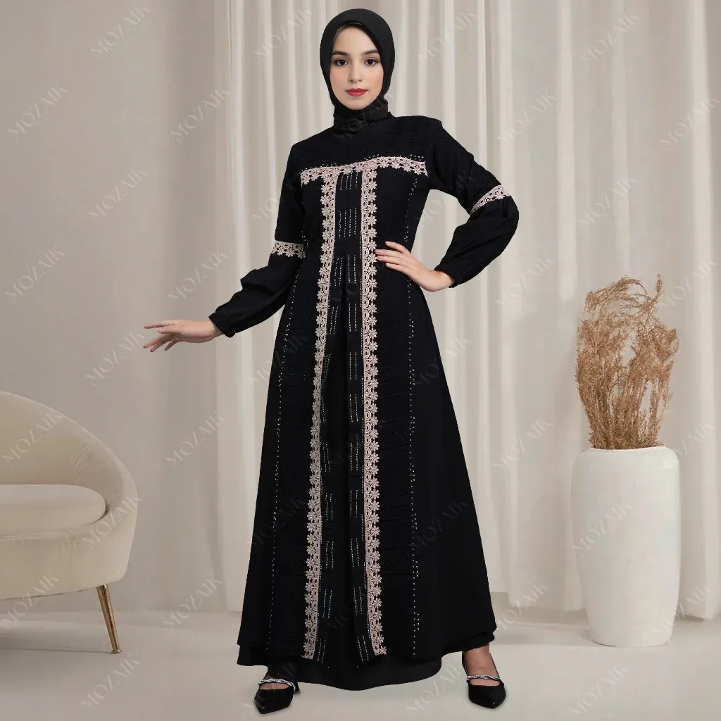 Mosaic Dress Abaya Putih & Hitam Modern untuk Wanita Muslim