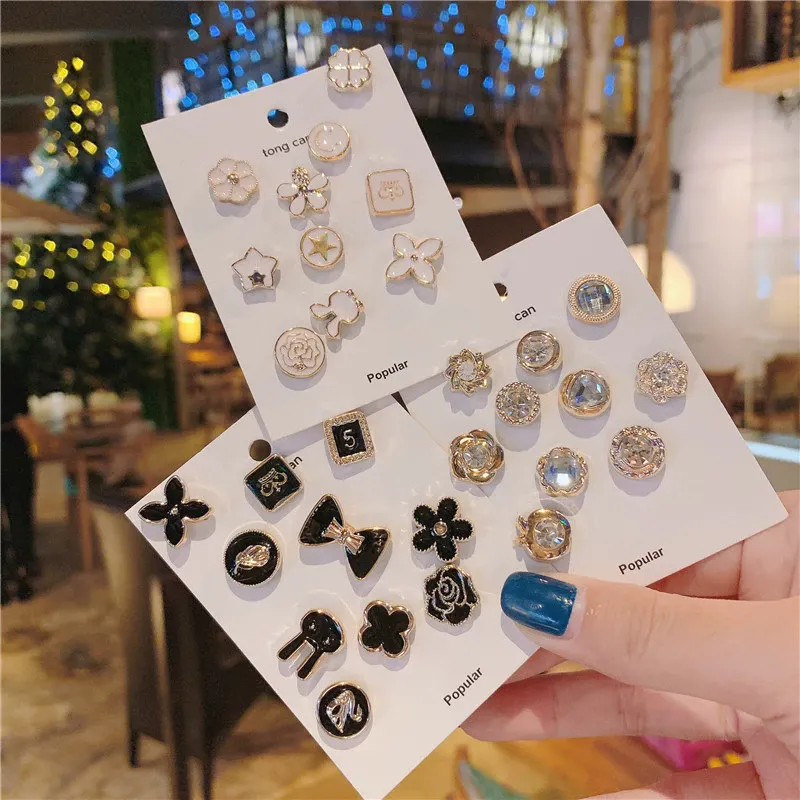 Set Bros Pin Motif Bunga Bintang Kelinci 10pcs Fashion Wanita Korea Model Invisible