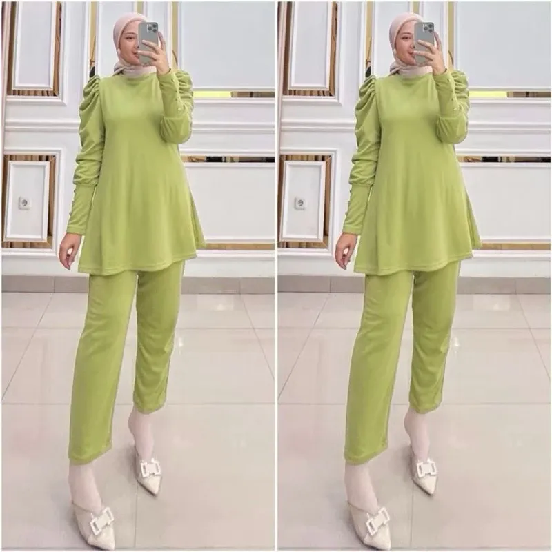 Set Tunik Lengan Balon Rib Knit Fit XL
Setelan Tunik Polos dengan Button
OOTD Setelan Wanita Muslimah
Set AISYA
Set LISA
Palazo Setelan Lengan Panjang